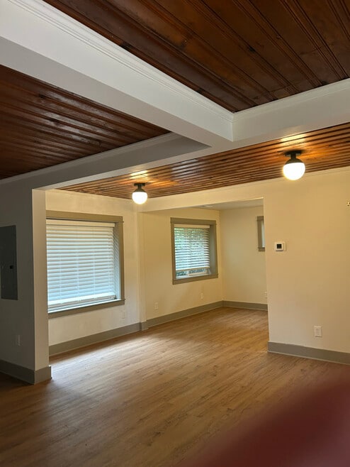 Building Photo - 4975 Firwood Rd