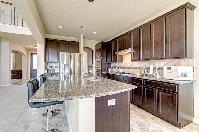 Building Photo - 907 River Delta Ln