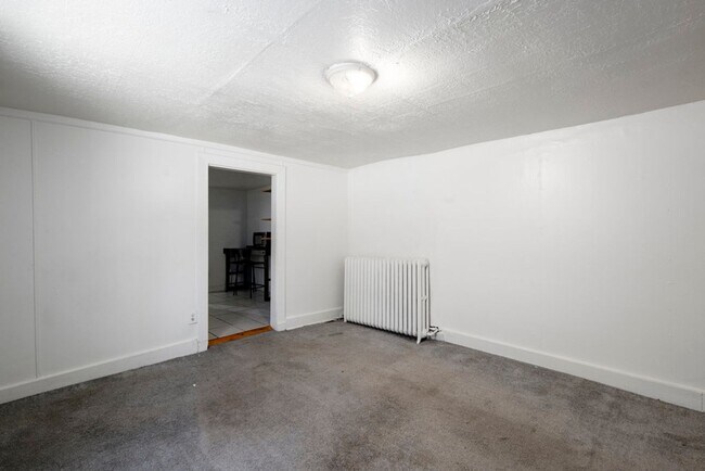 Building Photo - 764 Garfield Ave