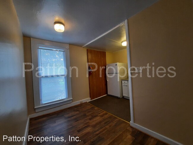 Building Photo - 2 br, 1 bath House - 3202 Colin Kelly Driv...