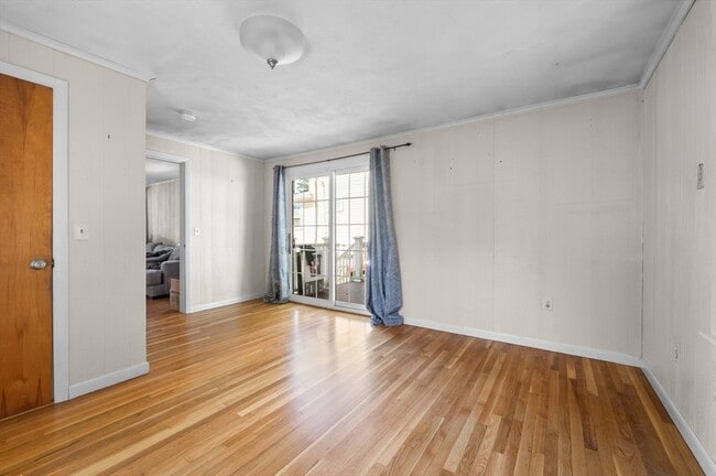 Building Photo - 30 Whitney St