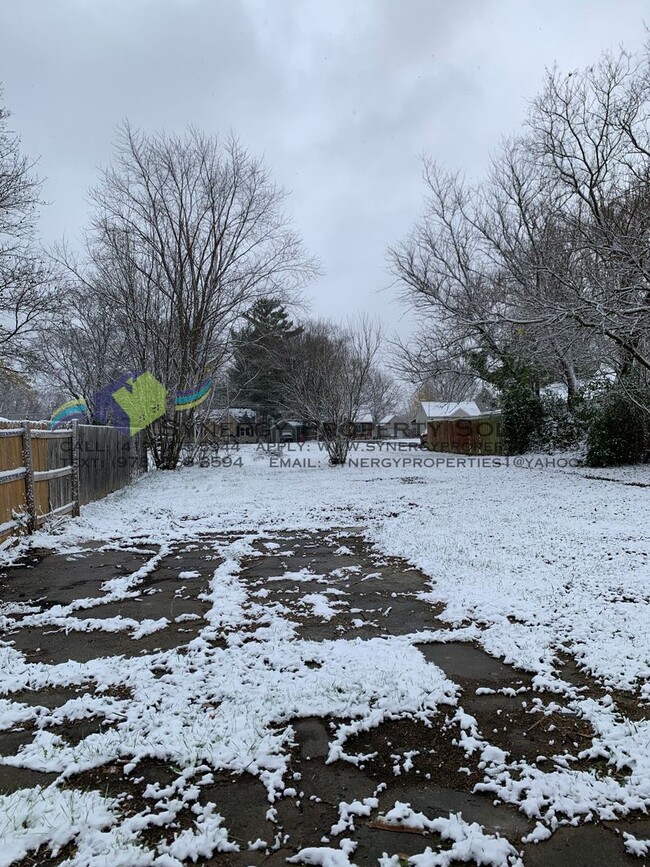 Building Photo - Newly remodeled two bedroom ranch in Madison