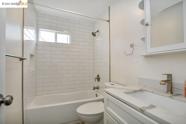 Fully Remodeled Bathroom - 886 Pine St