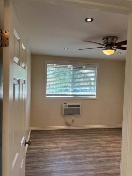 Building Photo - 3569 N E St