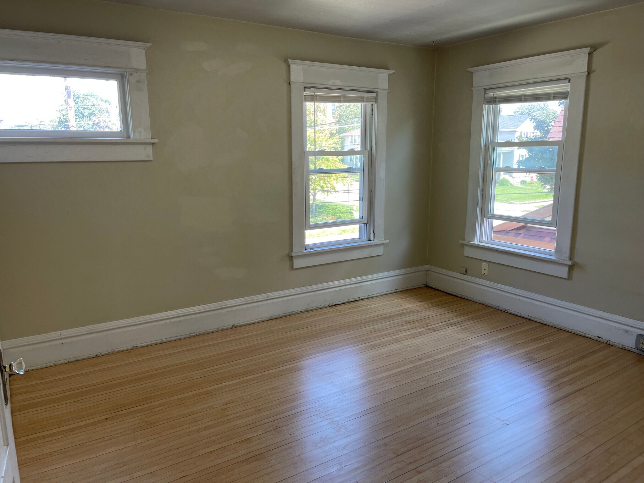 Building Photo - 509 High Ave