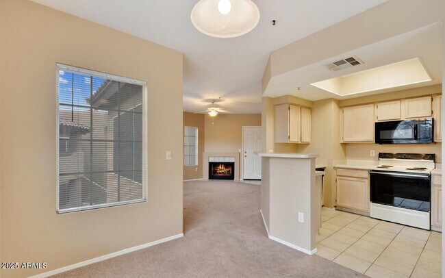 Building Photo - 9451 E Becker Ln