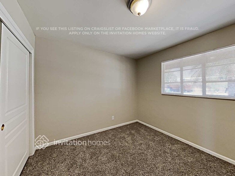 Building Photo - 8222 N 30th Dr