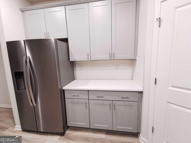 Building Photo - 6025 White Sycamore Pl