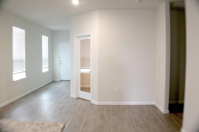 Building Photo - 6327 Ballard Brook Ln