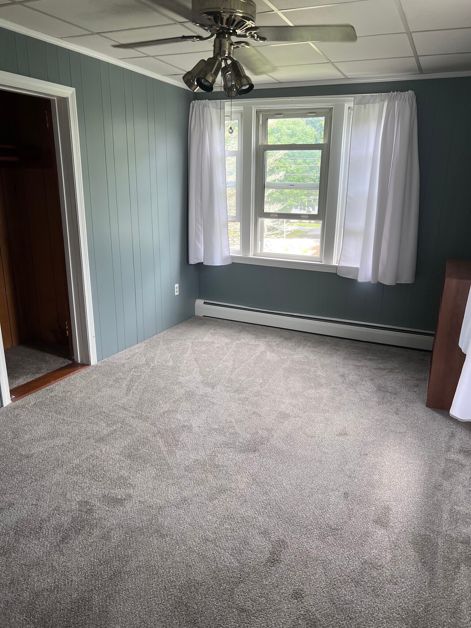 Building Photo - 619 Child St