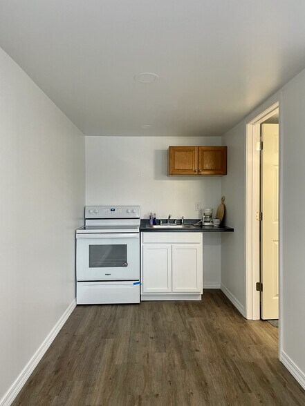 Building Photo - 732 Bonaire Rd