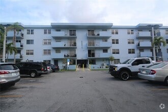 Building Photo - 1221 SW 122nd Ave