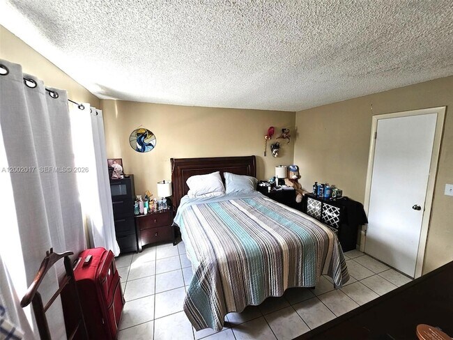 Building Photo - 40 NW 87th Ave