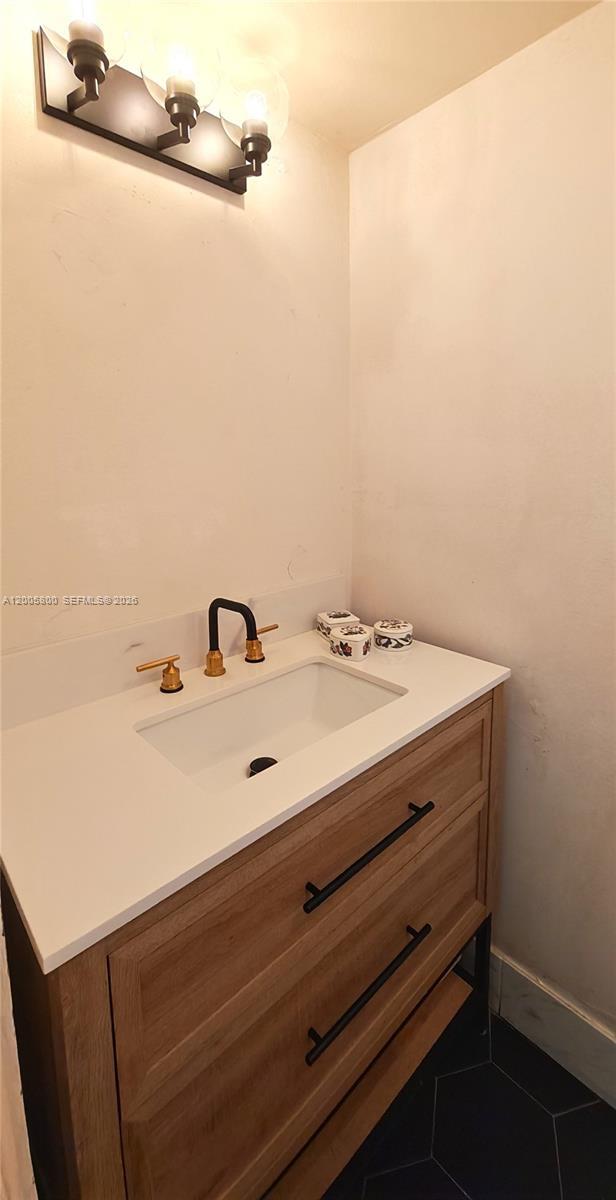 Building Photo - 2802 N 46th Ave