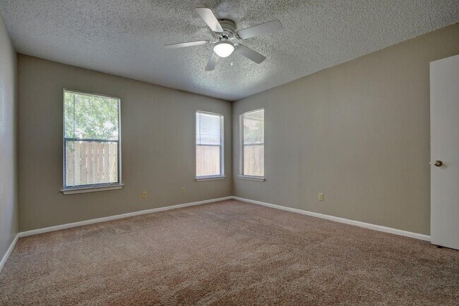 Building Photo - 9204 Sedgemoor Trail