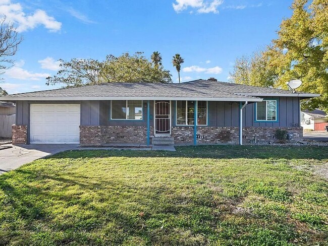 Building Photo - 2Bed 1 Bath