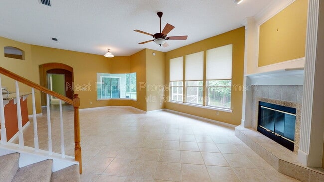 Building Photo - 11861 Lake Fern Dr