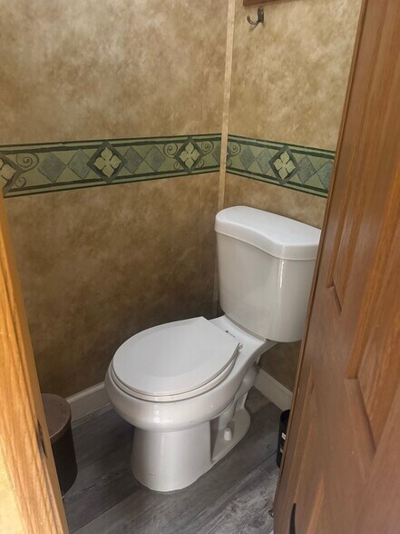 Bathroom - 11321 SW 246th St