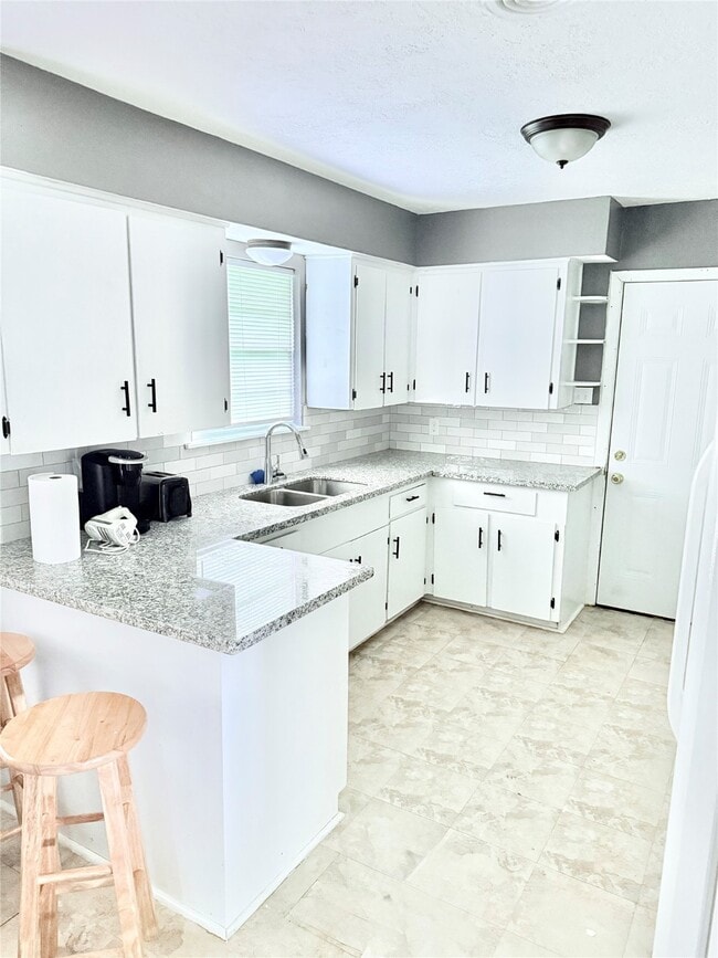 Building Photo - 1908 Peachwood Dr