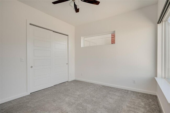 Building Photo - 1417 Kramer Ln