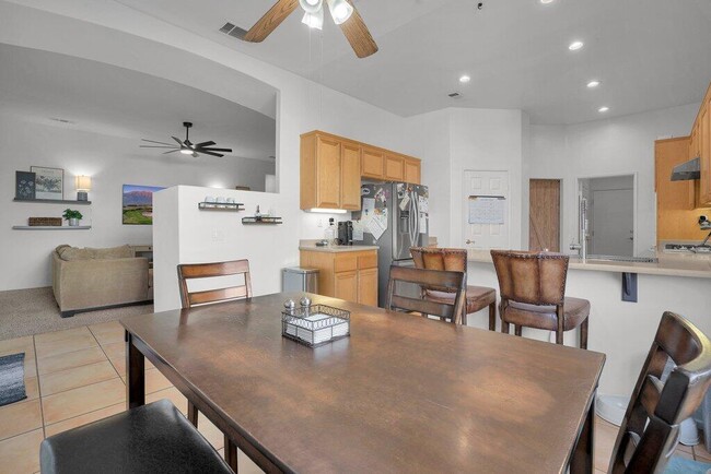 Building Photo - 45180 Debbie Dr