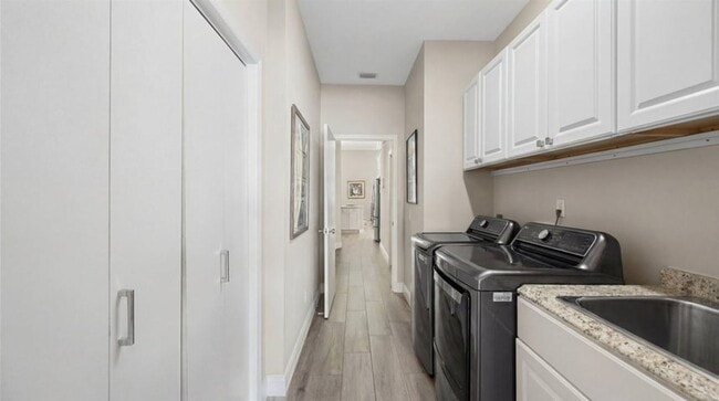 Building Photo - 4841 Exeter Estate Ln