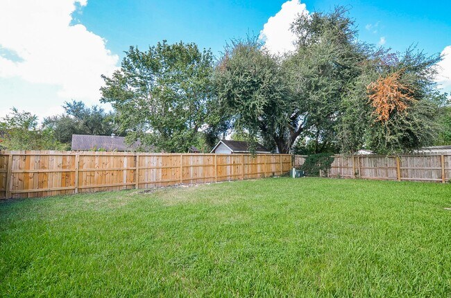 Building Photo - 4811 Raven Ridge Dr