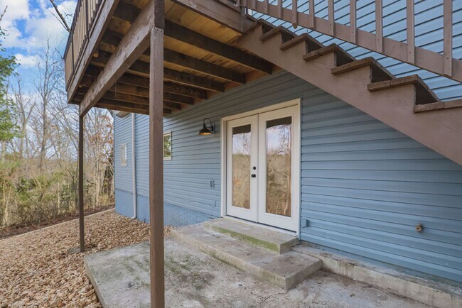 Building Photo - 39 Salen Ln