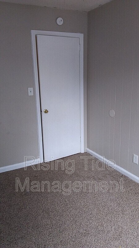 Building Photo - 5502 Mary Munger Rd