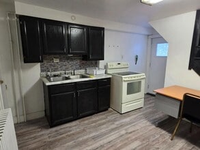 Building Photo - 220 W Horner St