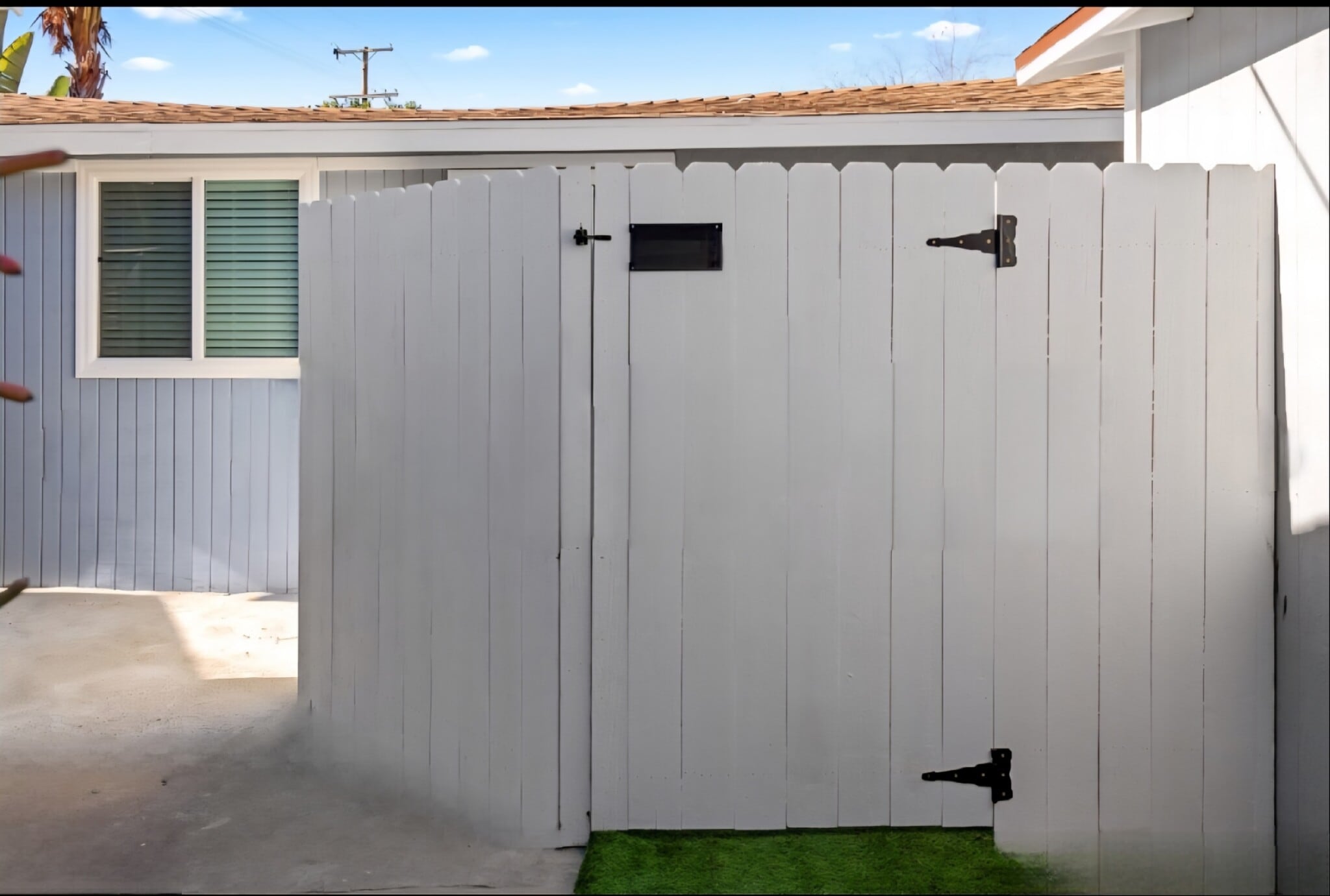 Building Photo - 4159 La Salle Ave