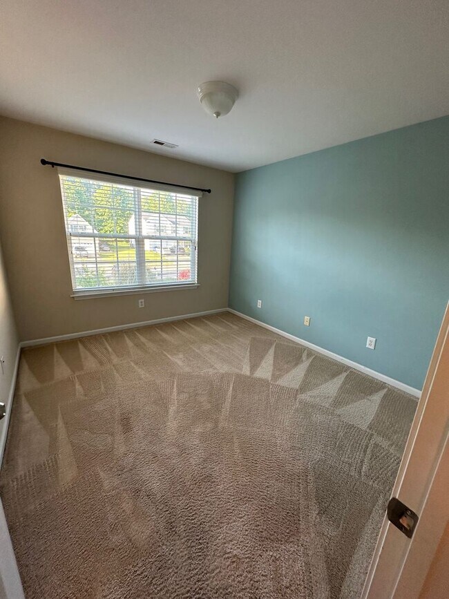 Building Photo - 1203 Castle Pines Dr