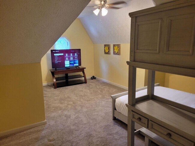 Building Photo - 1356 Velvet Creek Way SW
