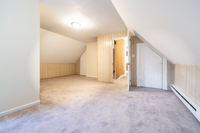 Building Photo - 54 Mowry Ave