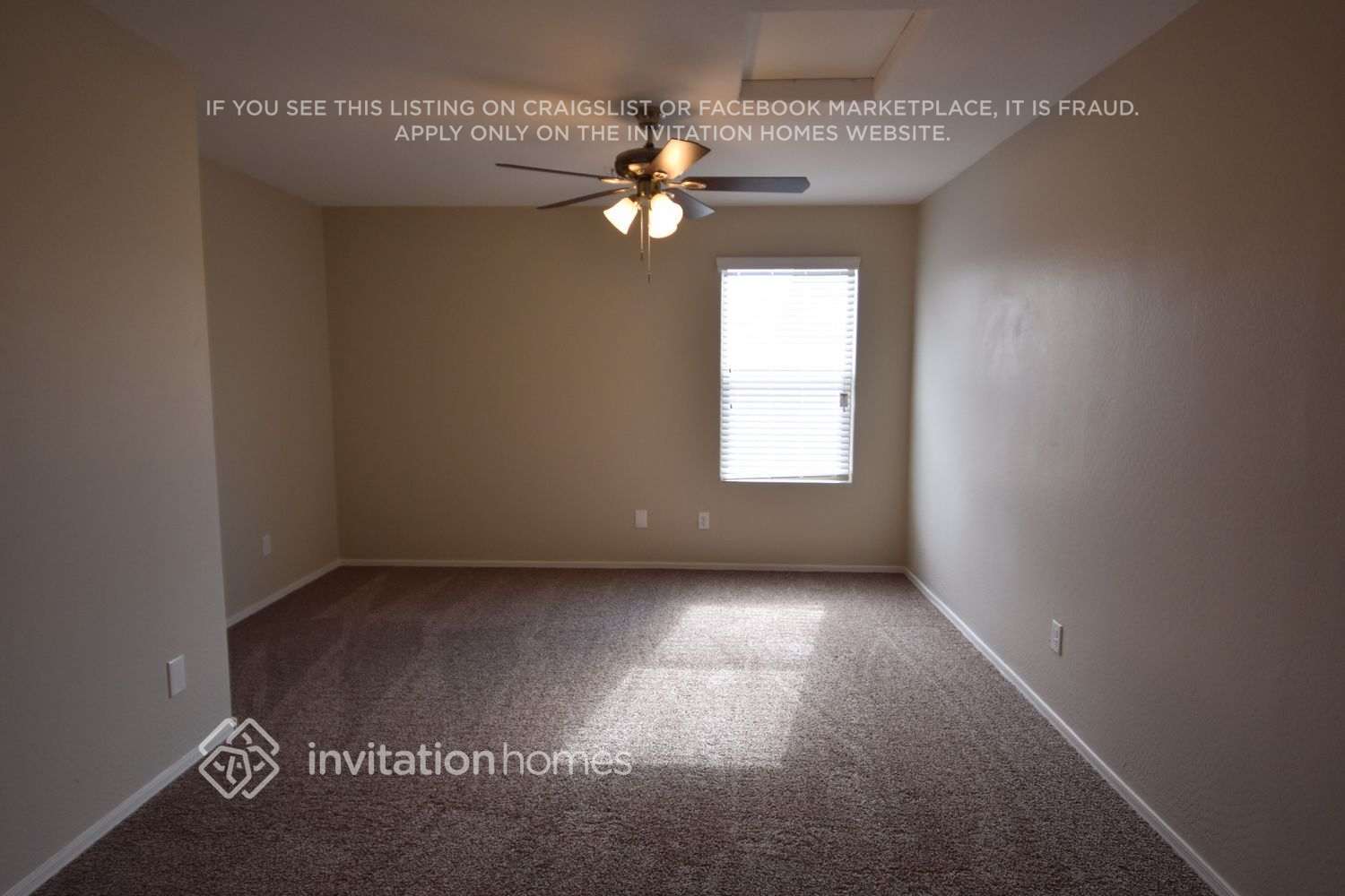 Building Photo - 17227 W Elm St