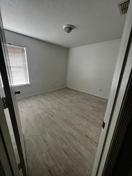 Bedroom - 1662 Buckeye Falls Way