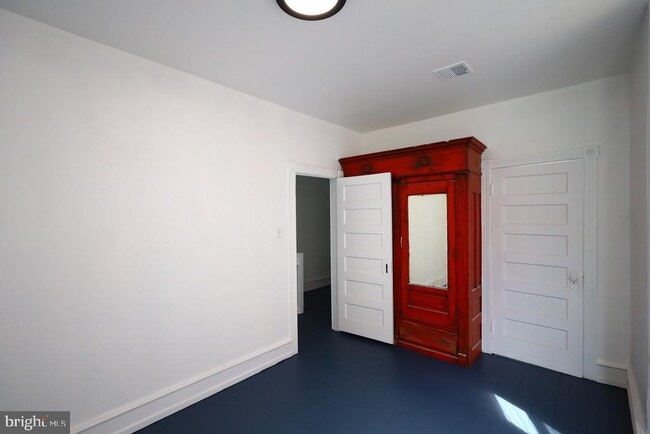 Building Photo - 5321 Baltimore Ave