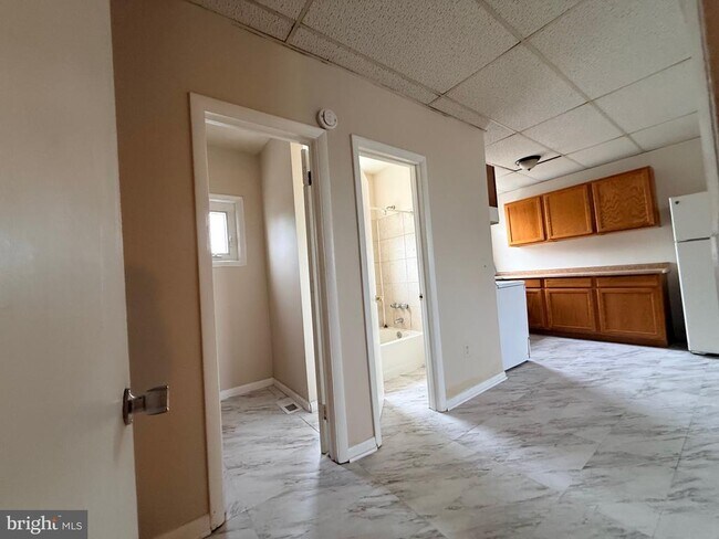 Building Photo - 5307 York Rd