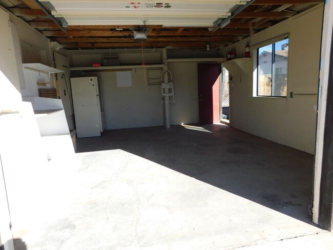 Building Photo - Corner Lot in Fruita