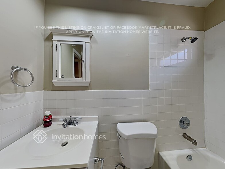 Building Photo - 1513 Garden Rd