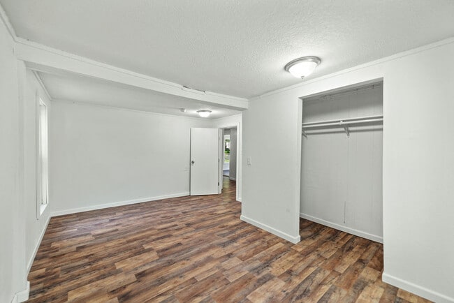 Building Photo - 2706 Quincy St