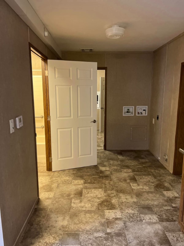 Building Photo - 5859 Tom Hebert Rd