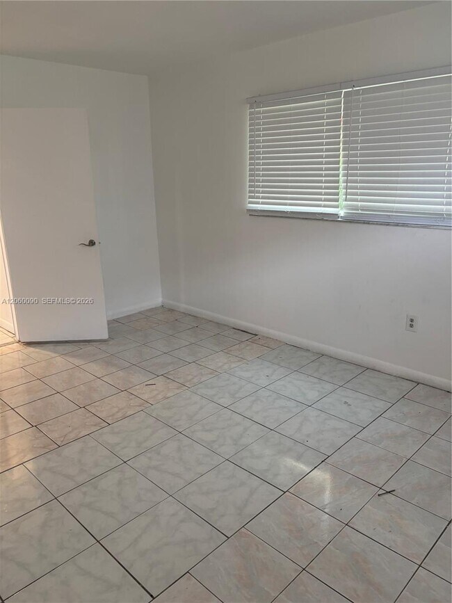 Building Photo - 3600 NW 21st St