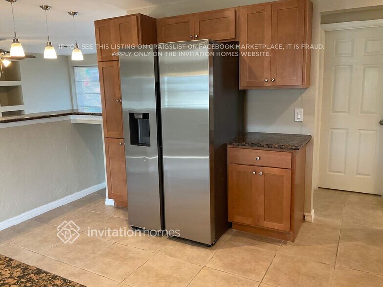 Building Photo - 222 SE 43rd St