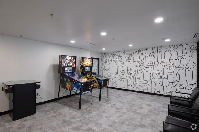 GAME TOOM - Reveal at Rye