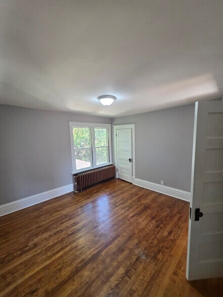 Building Photo - 967 St Anthony Ave