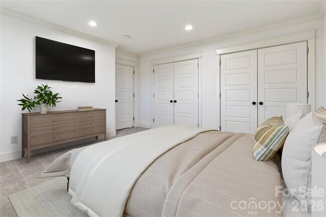 Building Photo - "Spacious 5-Bed, 3-Bath Sanctuary with 3,064 Sq Ft of Comfort in Waxhaw, NC!"