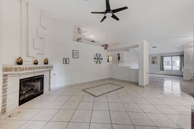 Building Photo - Henderson Single-Story Gem with Gas Firepl...