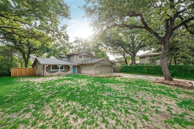 Building Photo - 2817 Blackwood Dr