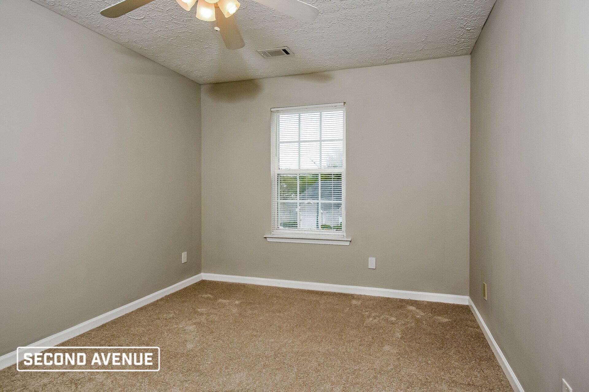 Building Photo - 208 Ilex Dr